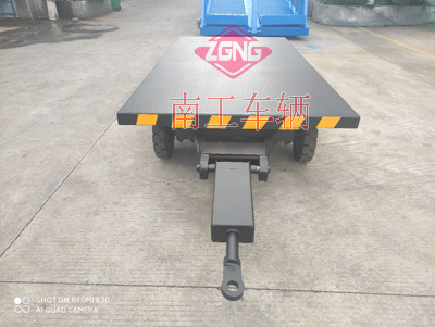 2吨移动牵引平板拖车I.jpg
