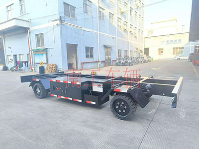 1779240112530091.jpg 10吨自走式拖车底盘 电动手动两用平板拖车1I.jpg