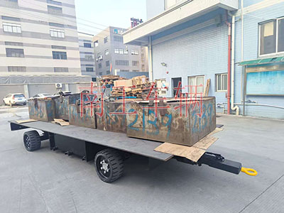 1779240148130174.jpg 10吨自走式拖车底盘 电动手动两用平板拖车5I.jpg