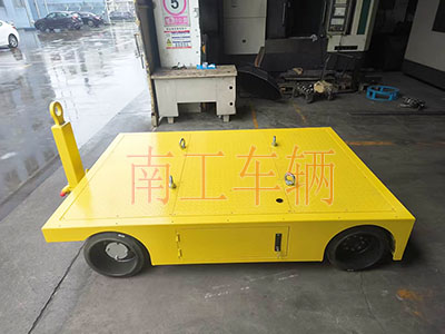 1782267363257783.jpg 4吨自走式电动平板拖车 牵引拖车I.jpg