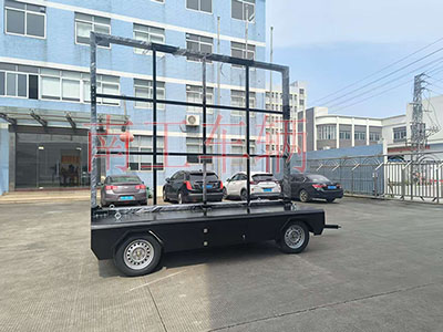 1790233805349614.jpg 0.4吨固定式LED广告拖车2I.jpg