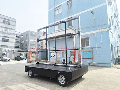 1790233815354688.jpg 0.4吨固定式LED广告拖车4I.jpg
